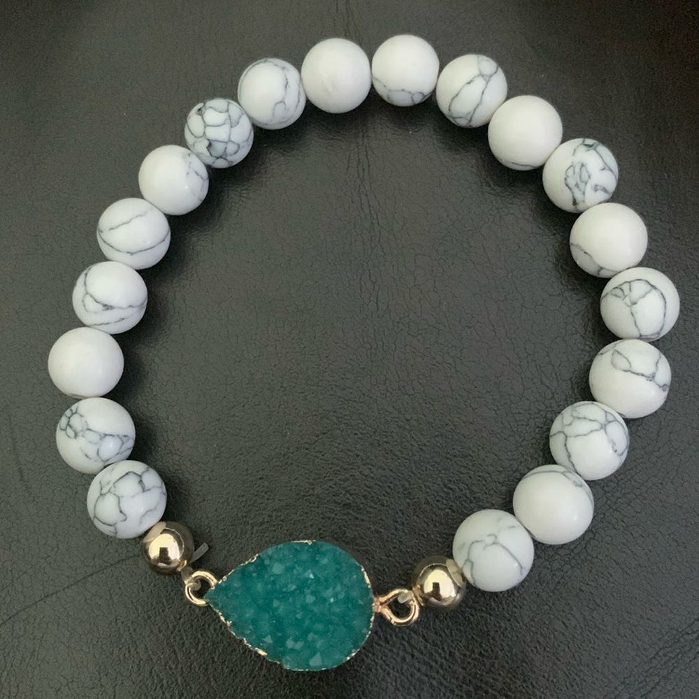 Teal Green Faux Druzy Stretch Bracelet with Howlite Beads